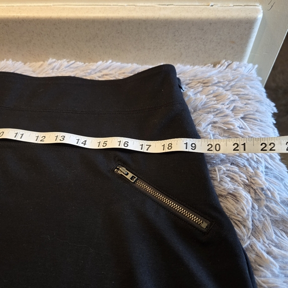 Athleta Black Skirt Size 14 - Picture 14 of 16